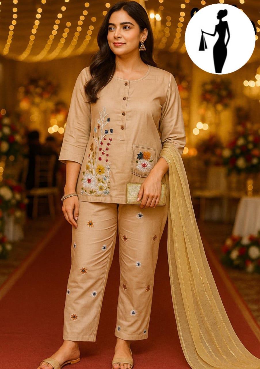 3 Pcs Women’s Stitched Embroidered Luxury Suit